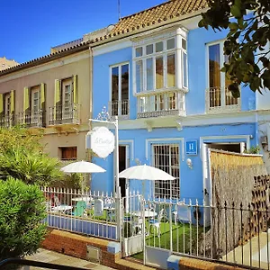 https://la-casa-azul-bb-apartments.hotelsinnerja.org